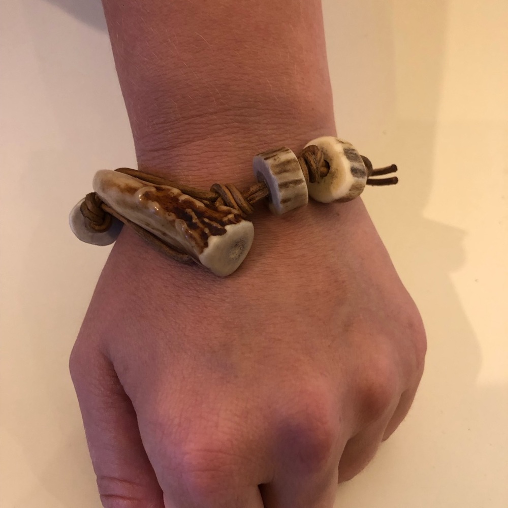 ♦️NATURALLY SHED ANTLER VINTAGE BRACELET♦️ - Picture 11 of 11